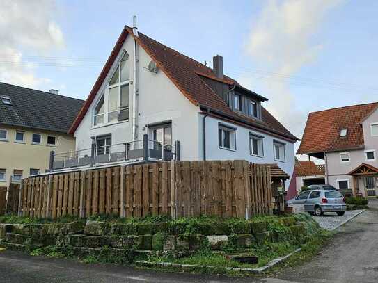 Zweifamilienhaus mit vielen Möglichkeiten z.B. kleines Büro im EG in ruhiger Lage!