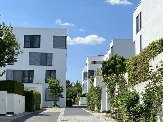 V E R K A U F T / ROSENPARK ++ Exklusive 4-Zi.-Loft-Whg mit Loggia ++ Stgt-Vaihingen