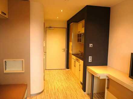 Exklusive 1-Zimmer-Wohnung mit gehobener Innenausstattung mit Balkon und EBK in Garching bei München