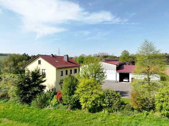 Nähe Herborn! Wohnhause in Alleinlage ideal für Tierhaltung und mehr!