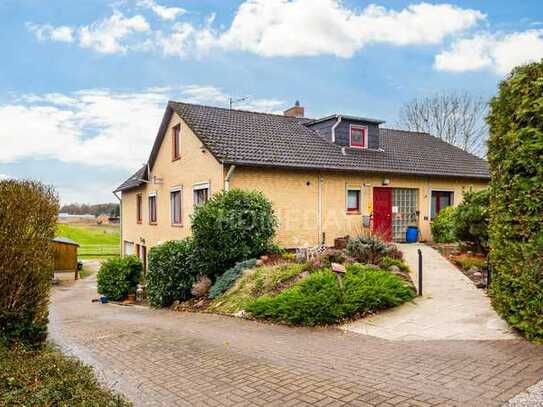 Gepflegtes MFH - Flexibel nutzbar! | An der Dove-Elbe | 3 Terrassen | Carports + Garage