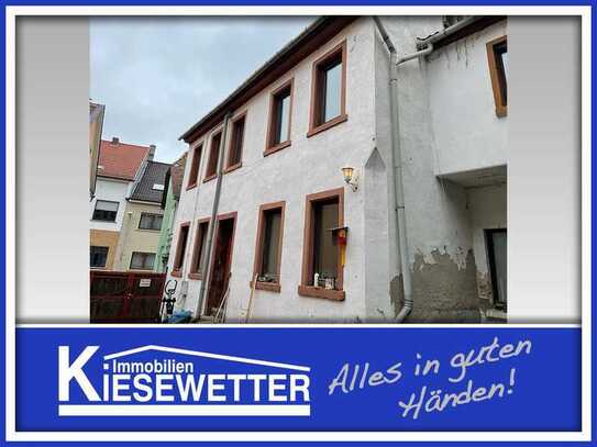 Einfamilienhaus mit großem Hof in Worms-Herrnsheim