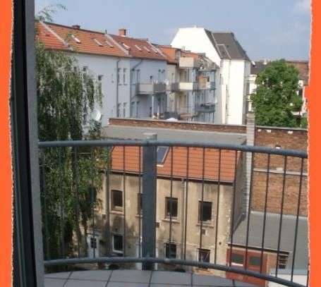 4,5-Zimmer-Wohnung in Zwickau mit Sichtholz und BALKON zu vermieten!