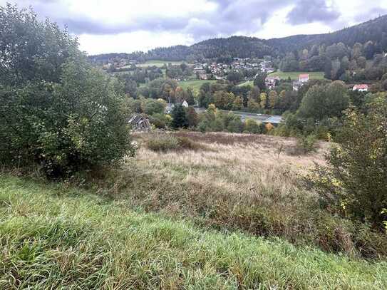 Baugrundstücke in Hanglage