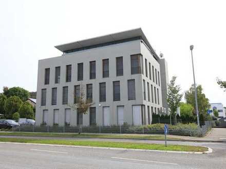 Moderne Büroräume in exponierter Lage in Leonberg