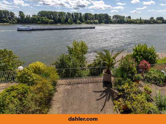 Rarität - Charmantes Fischerhaus in direkter Rheinlage