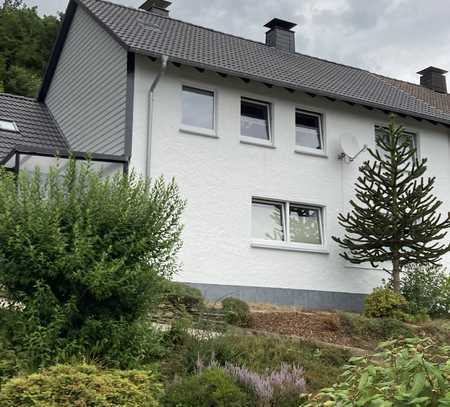 Gepflegte 7-Zimmer-Doppelhaushälfte in Lüdenscheid zu vermieten