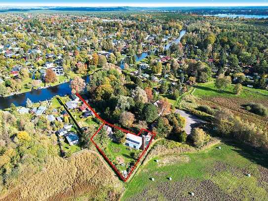 Einfamilienhaus nebst Ferienhaus mit Wasserzugang zur Müggelspree