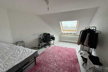 Renovierte 3-Zimmer-Wohnung mit KÜCHE in Duisburg Meiderich