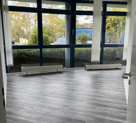 provisionsfreie Büro- / Praxisfläche zu vermieten, 130 m² im EG, an der B 45, renoviert