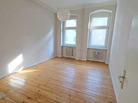 NACHMIETER GESUCHT * FAMILIENFREUNDLICH * WG-GEEIGNET * LAMINAT * EBK * WANNENBAD * HOCHPARTERRE