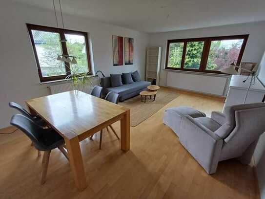 Möblierte, befristete 2,5 Zimmer-Wohnung (67m²) mit Terrasse und Gartenmitbenutzung in ruhiger Lage