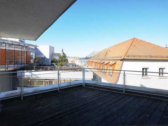 Sonnige Eleganz über den Dächern Zwickau´s – Stilvolle 4-Zimmer-Wohnung mit Platz zum Leben