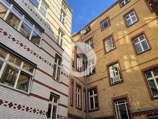 Renovierte Loftflächen mit Parkettboden / Personenaufzug / Berlin-Mitte