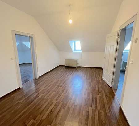 *E*I*N*F*A*C*H* aber *G *U*T* - 2 Zimmer Dachgeschoß Wohnung in Wiesbaden zu vermieten!