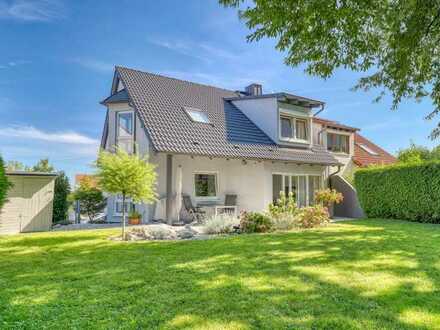 Traumhaus am Feldrand mit idyllischem Garten und separater Einliegerwohnung!