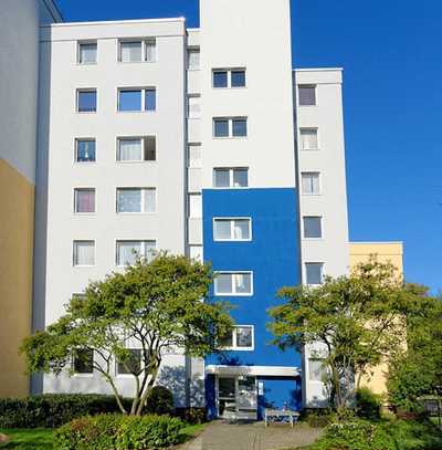 Saalestr. 10, 2 R - Frisch modernisierte 3 Zimmerwohnung mit Tageslichtbad und Loggia