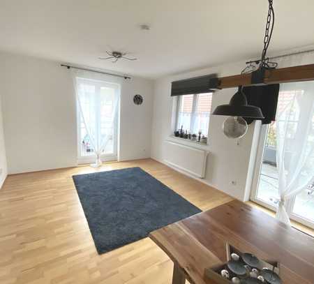 Ideal für Singles: Helle 2 ZKB mit großer Terrasse und separatem Eingang, IN-Nord, Oberhaunstadt