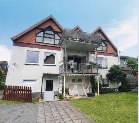 Stilvolle 3-Raum-DG-Wohnung mit Balkon, Einbauküche und kostenlose Garage in Erzhausen