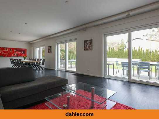 Large family villa with lake view in top location - Berlin Wannsee