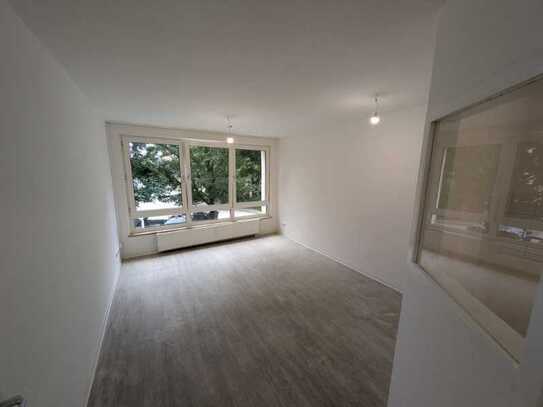 Helle und freundliche 2 Zimmer-Wohnung zu sofort