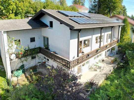 Familientraum mit Alpenblick: Schönes MFH mit großem Garten und viel Potential in Murnau-Westried