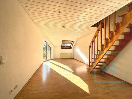Gepflegte 3 Zimmer Studio-Wohnung mit großem Balkon und PKW-Stellplatz