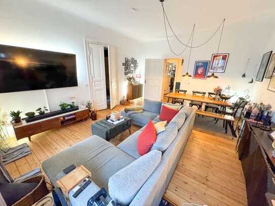 Gepflegte 3 Zimmer Altbau Wohnung (unvermietet)