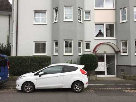 Helle Erdgeschosswohnung mit Garten und Tiefgaragenstellplatz in Eltville am Rhein