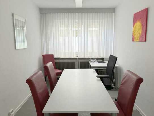 großzügige Büroräume mit Besprechungsraum in Berkheim