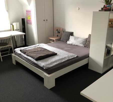 Stilvolles, vollständig renoviertes WG-Zimmer in Bonn