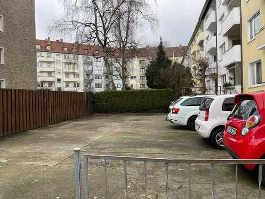 Außenstellplätze in Nebenstraße zur Celler Straße