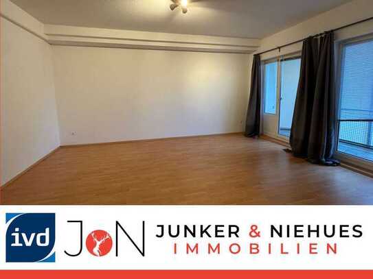 Geräumige 3-Zimmer-Wohnung mit Balkon in zentraler Lage von Oerlinghausen