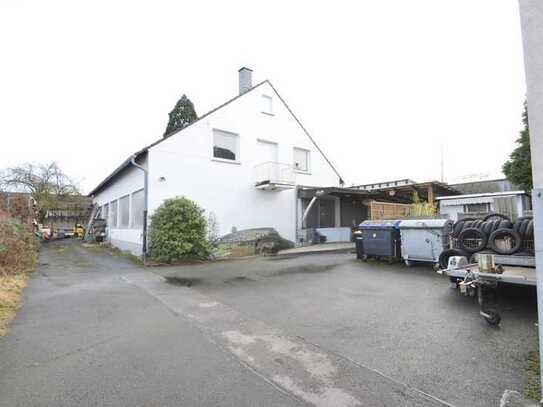 2 Familienhaus und Gewerbehalle ggfls. mit Ausbaureserven in Hilden-Nord