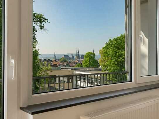 Südbalkon mit Domblick & Fernwärme: sanierte 4-Zimmer-Wohnung mit Erweiterungsoption