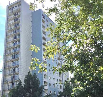 Ich warte auf Dich! Ansprechende 3-Zimmer-Wohnung mit traumhaftem Ausblick vom Südbalkon!