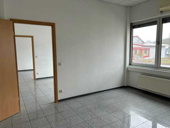 Attraktive Praxis-Büroräume in Ettlingen-Bruchhausen zu vermieten