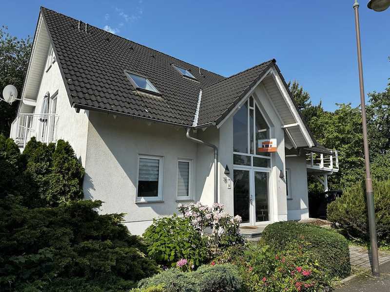 Freistehendes Ein-/Zweifamilienhaus in Leipzig-Liebertwolkwitz, Nähe Störmthaler+ Markkleeberger See