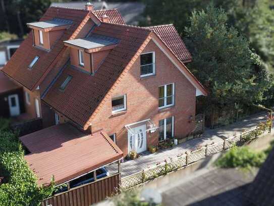 Familien-DHH in Alt-GMHütte in ruhiger Waldrandlage