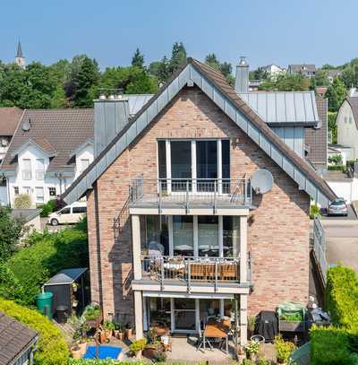 Bezugsfrei - Moderner Familientraum! 3-ZKDB Erdgeschosswohnung mit Garten & Wallbox-Anschluss