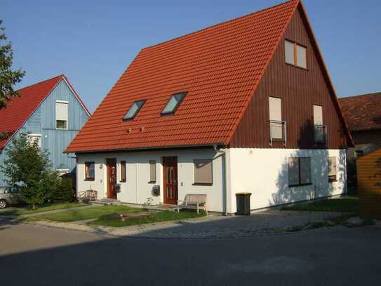 DHH mit Garten-Terrasse-Kinderfreundlich-Ruhig-Niedrigenergie