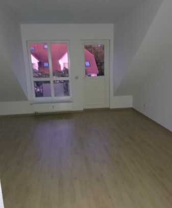 Schöne 3,5 Zimmer DG-Maisonette Wohnung zu vermieten!