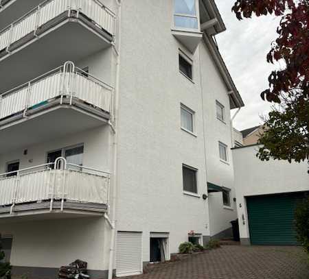 Charmante 2 Zimmer Wohnung mit großem Balkon und TG-Platz