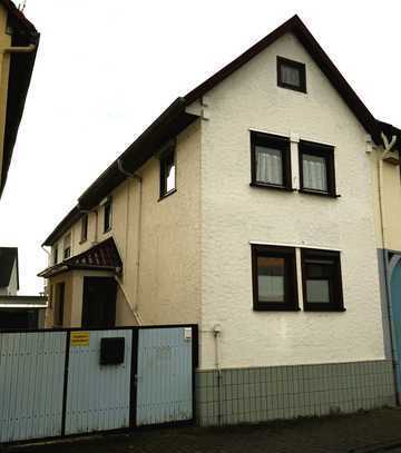 ***Charmantes Einfamilienhaus in zentraler Lage von Lahnau-Waldgirmes***