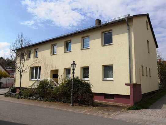 Gepflegte 4-Zimmer-Wohnung mit Terrasse und kleinem Garten in Fränkisch-Crumbach