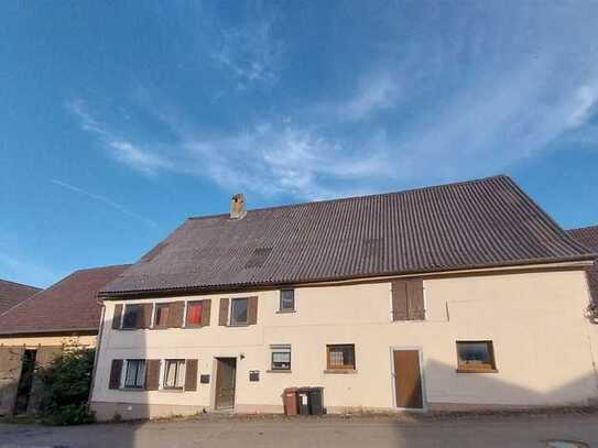 *Bauernhaus mit großer Scheune - Verhandlungsbasis*