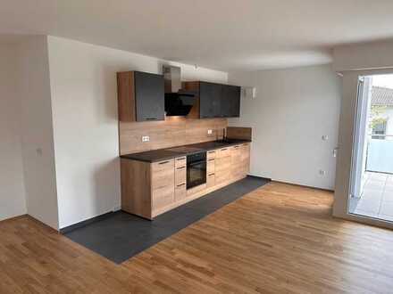 Neu und hell: Hochwertig ausgestattete 3-Zi-Whg., etc., mit Balkon, Einbauküche, Lift+KFZ-Stellplatz