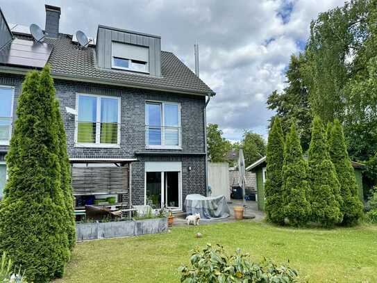 Geräumige Doppelhaushälfte mit Studio und großem Garten in Bestlage von Mülheim an der Ruhr