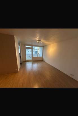 549 € kalt, 42m², 2 Zimmer in Frankfurt Nied am Main,