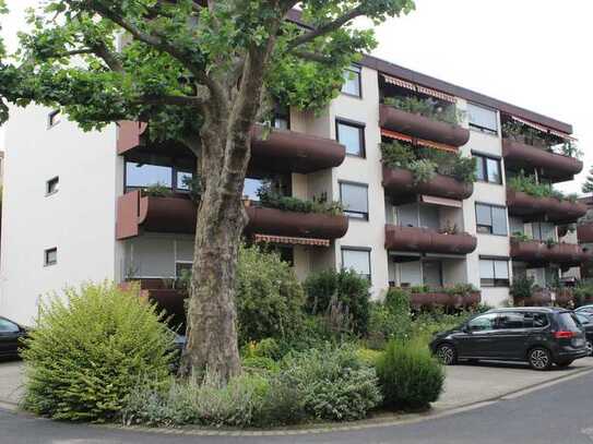 PROVISIONSFREI: Gepflegte 3-Zimmer-Wohnung mit Balkon in Maintal